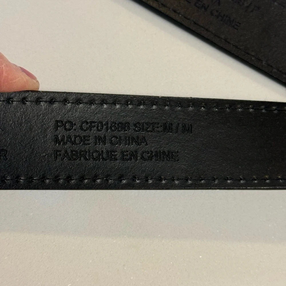 Oobe Black Leather Belt with Silver Buckle